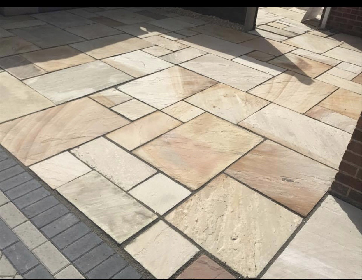 more work for block paving in oxford - the image shows a block paved patio