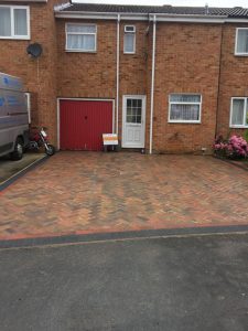 block paving in oxford with red and black bricks